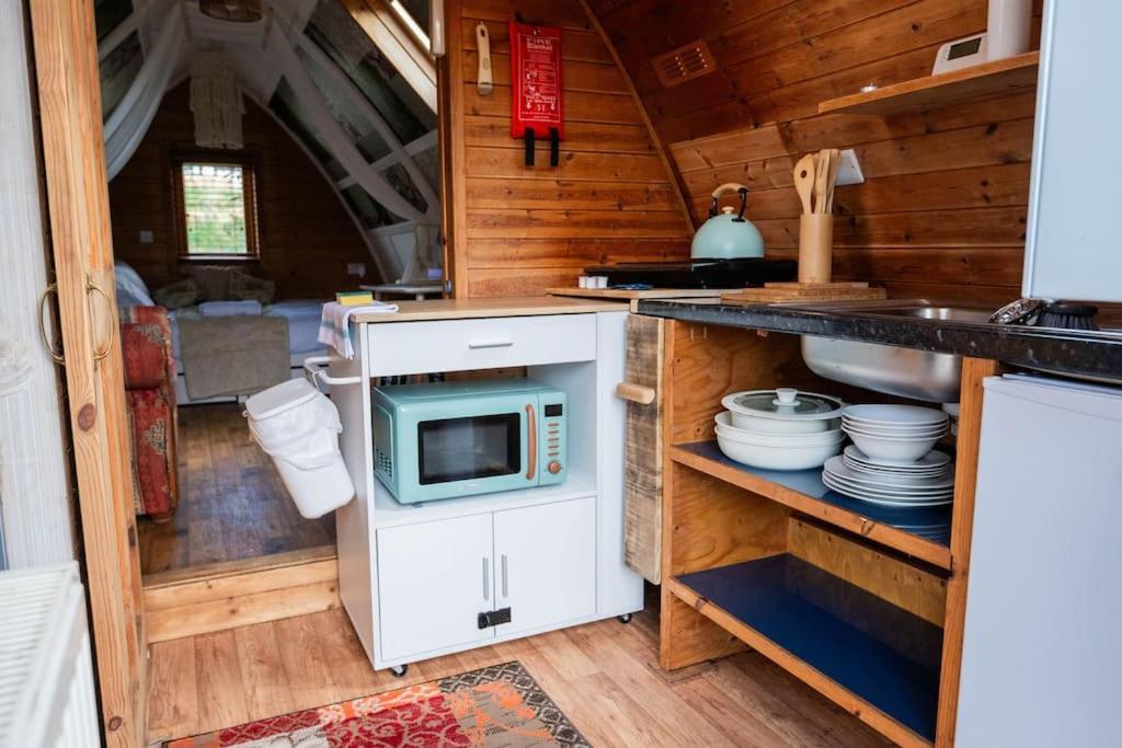 Robin Nest - Cosy Shepherd'S Hut Hideaway Callington Eksteriør billede