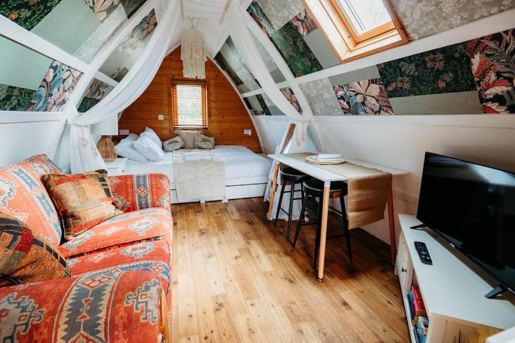 Robin Nest - Cosy Shepherd'S Hut Hideaway Callington Eksteriør billede