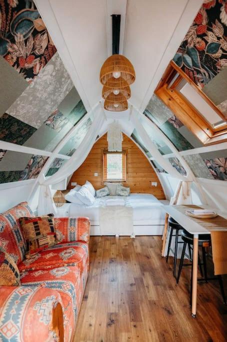 Robin Nest - Cosy Shepherd'S Hut Hideaway Callington Eksteriør billede