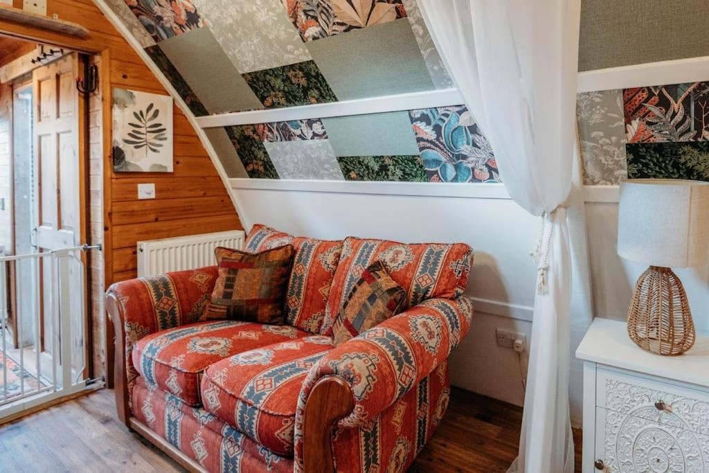 Robin Nest - Cosy Shepherd'S Hut Hideaway Callington Eksteriør billede