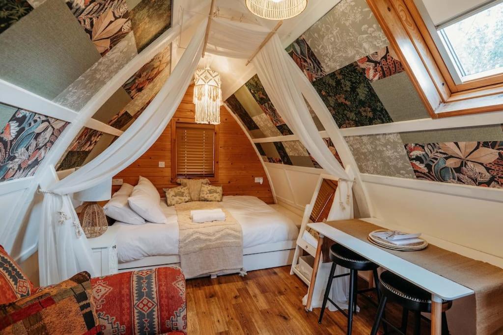 Robin Nest - Cosy Shepherd'S Hut Hideaway Callington Eksteriør billede